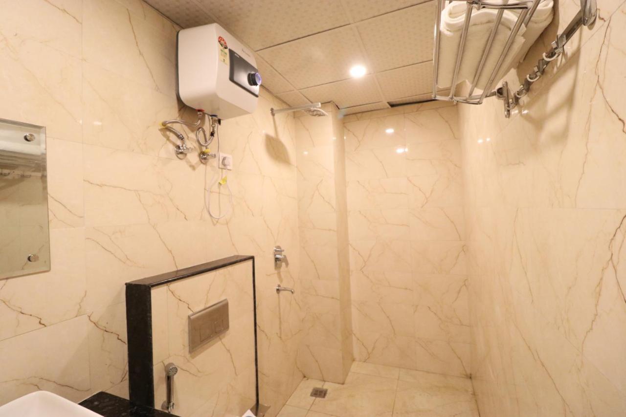 Hotel Krone A Family Hotel Near Igi Airport Delhi Νέο Δελχί Εξωτερικό φωτογραφία