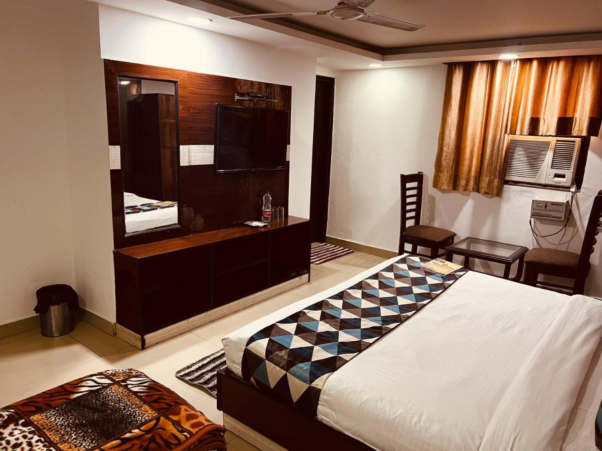 Hotel Krone A Family Hotel Near Igi Airport Delhi Νέο Δελχί Εξωτερικό φωτογραφία