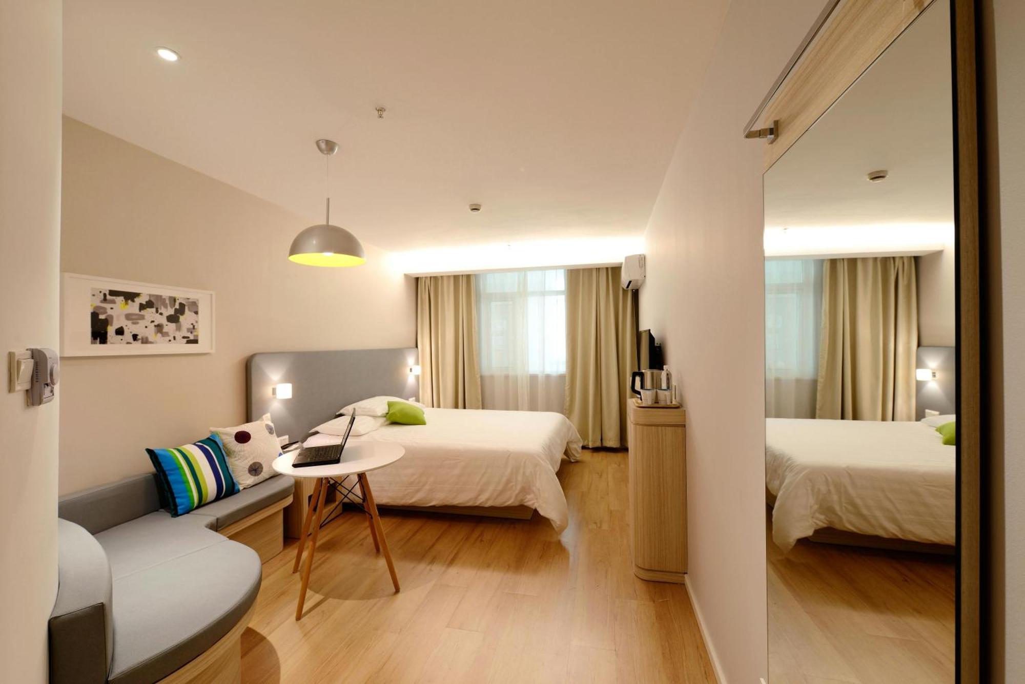 Hotel Krone A Family Hotel Near Igi Airport Delhi Νέο Δελχί Εξωτερικό φωτογραφία